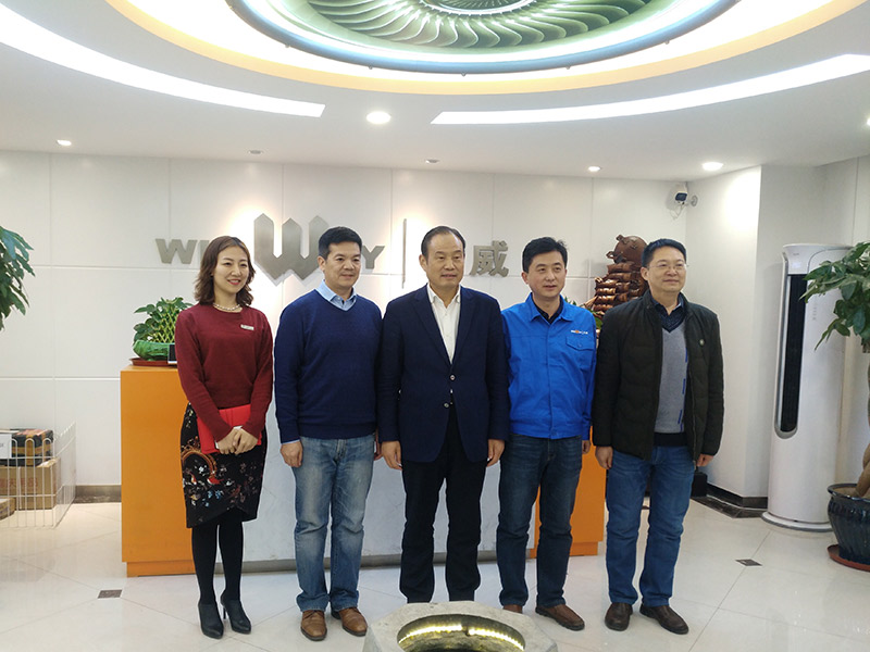 西安市政府领导莅临金年会带来节日问候 西安市政府领导莅临金年会带来节日问候